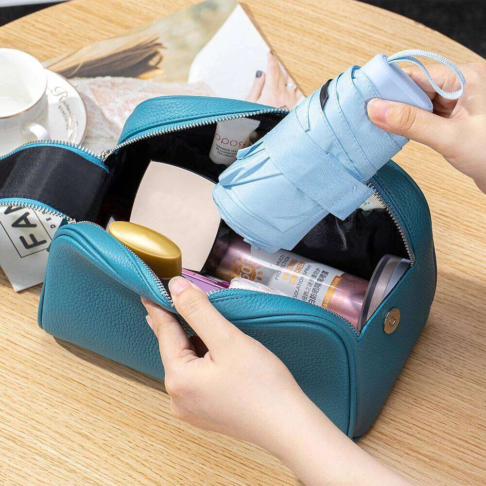 First-Layer Cow Makeup Large-Capacity Travel Toiletry Genuine Leather Soft Hand-Held Storage Cosmetic Bag 251110