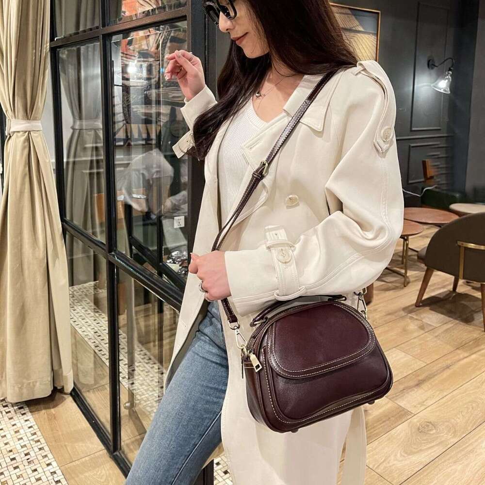 Top Layer Cowhide Single Shoulder Crossbody New Vintage Handbag For Women Fashionable Versatile Simple Small Round Bag High Quality