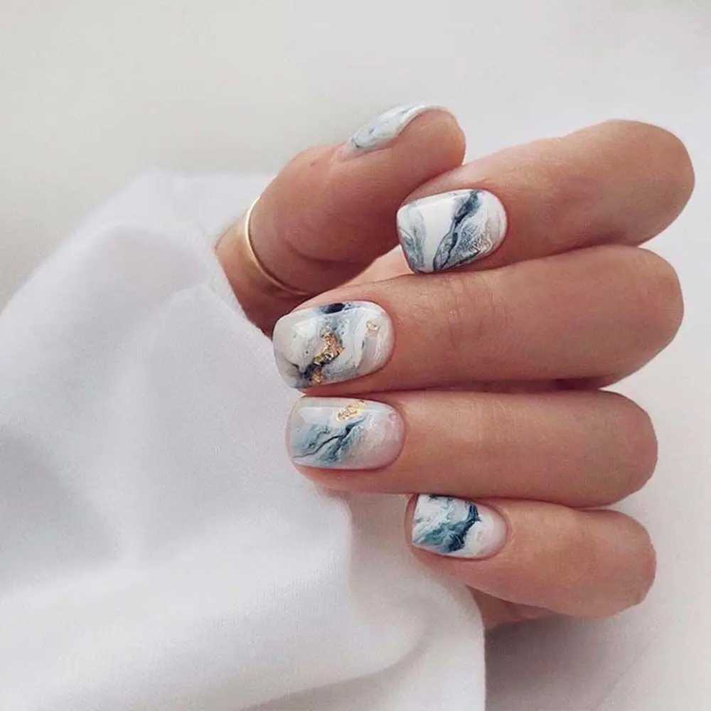 24 beautiful marble fake nails designed with short size manually pressed finger nails suitable for womens short square fake nails W250410