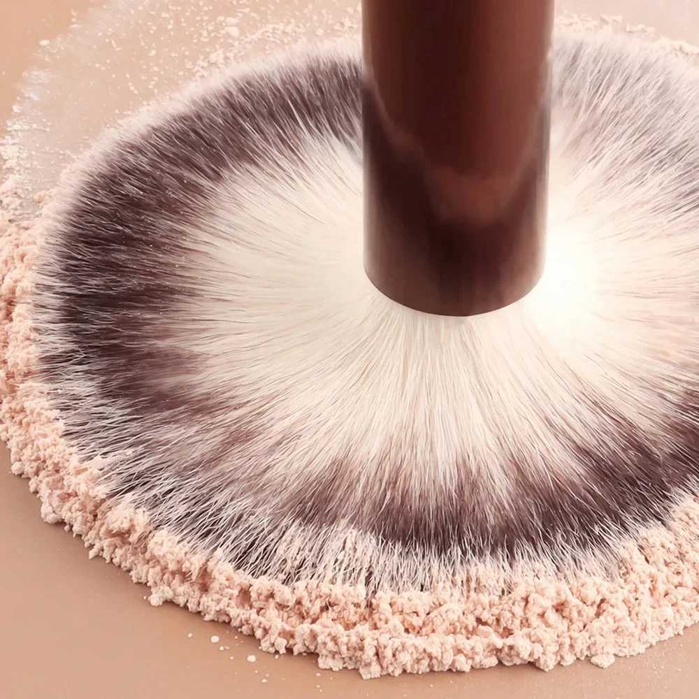 12pcs Professional Makeup Brush Set Incl Eyeshadow Powder Blush Brushes 2pcs Makeup Sponges 1pc Powder Puff Complete Trave L251110