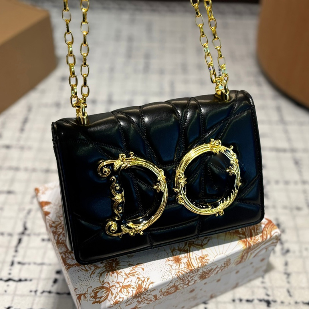 Designer Bags high-quality Ladies bag Genuine Leather Embossed Crossbody Chain Handbags Luxury bag Letters Stripe Armpit Bag Designer Purse