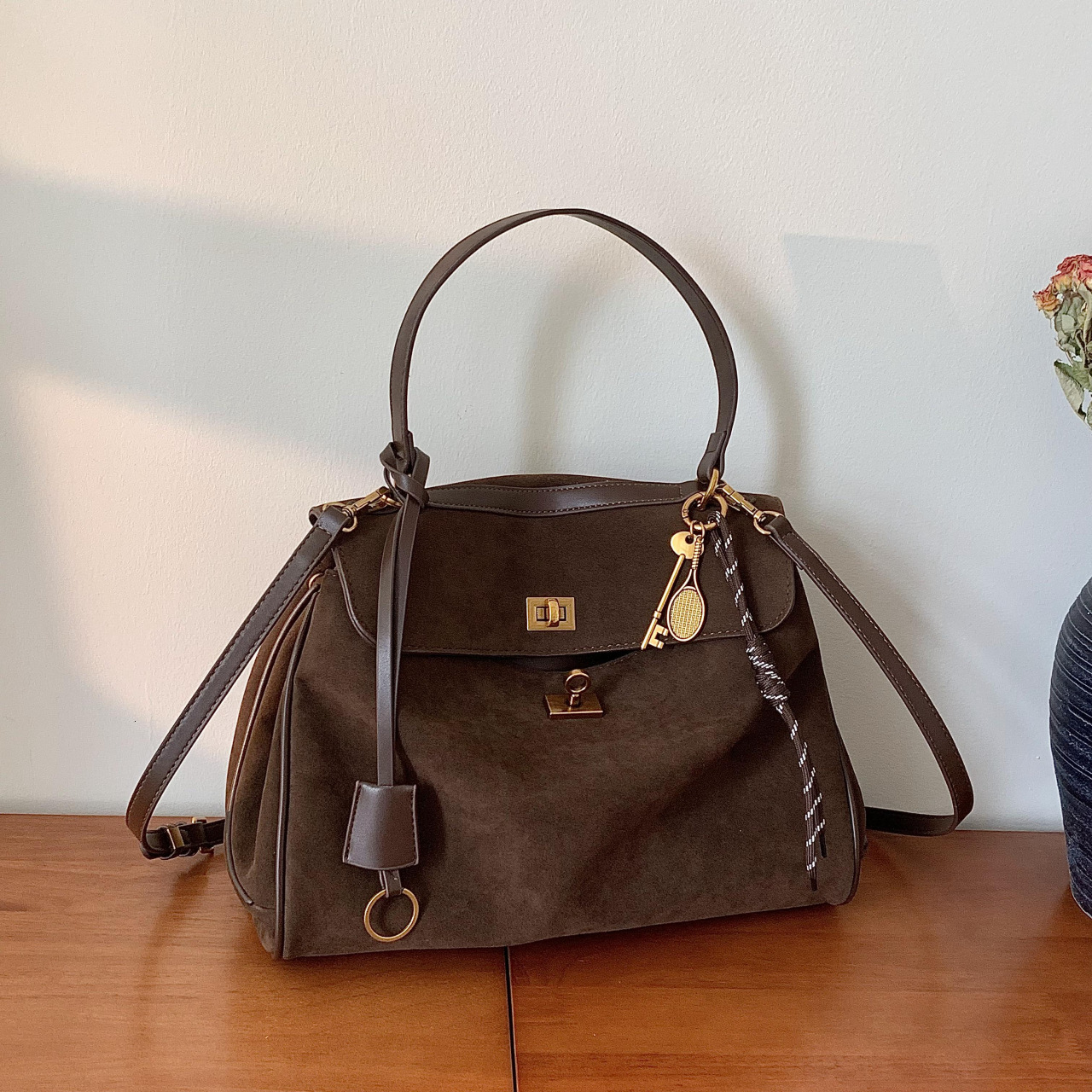 Designer Bag Shoulder Bag Quality Fashion Multi-functional Crossbody Bag Large Capacity Commuter Handbag