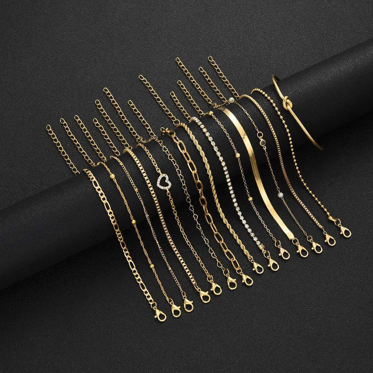 15pcs Elegant Heart Crystal Bracelet Set for Women Vintage Minimalist Multi-Element Twist Chain Bracelet Daily Wear Jewelry GiftT251110