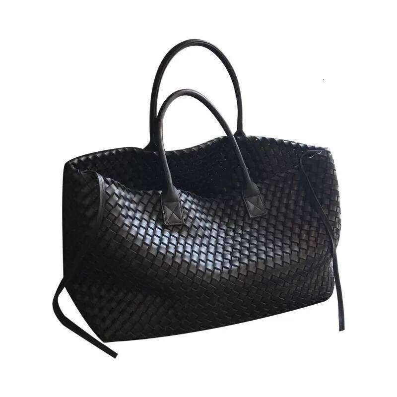 Handmade Woven Handbag For Women, 2025 New Model, Large Capacity, Fashionable And Versatile, High-End Single Shoulder Tote Bag
