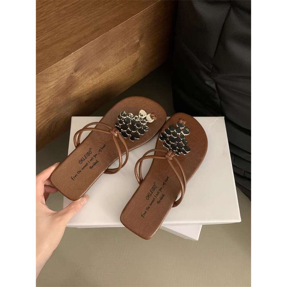 Woman Sandals Summer New Sequined Women Metal Low Heel Flat Roman Sandals Square Toe Flip Flops For Women