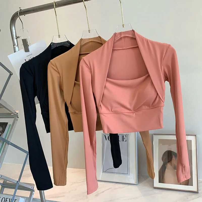 Womens long sleeved sports shirt with chest cushion quick drying running training sports top sexy slim fit sports topXJ250410
