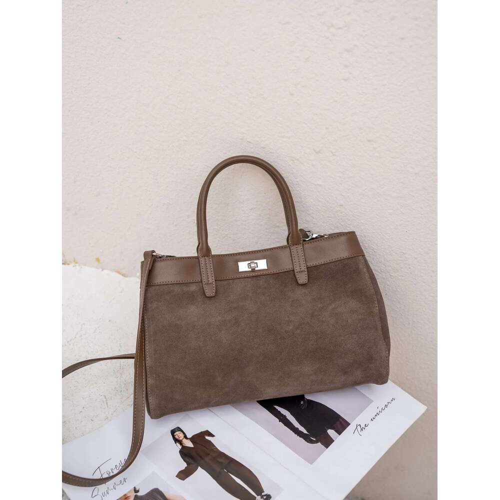 Women Bags Fall/Winter Handbag Women's Shoulder New Fashion Commuter Crossbody Bag Bucket Bags Of Sliver Buckle