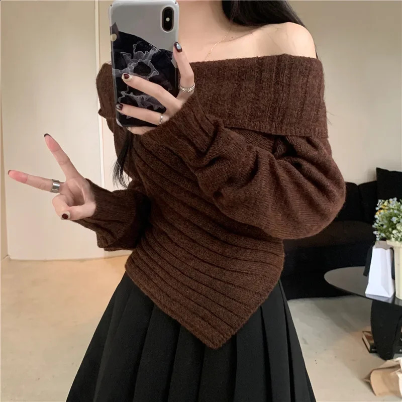 Casual style long sleeved shoulder knitted top sweater for womens autumn weight loss cutting irregular 250407