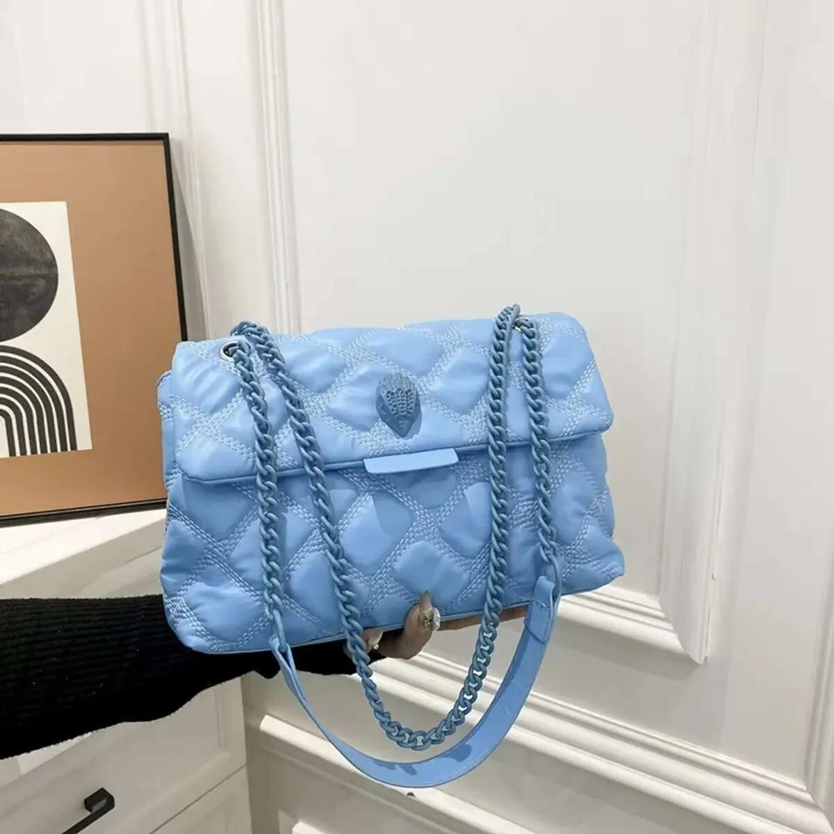 2025 new elegant solid color crossbody bag, retro style leather handbag, minimalist handbag with designer letter decoration, trendy shoulder bag5