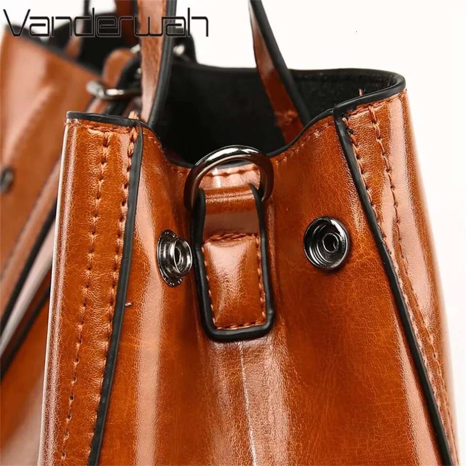 Patent Leather Handbags And Purses For Women 2024 Trendy High Quality Female Designer Shoulder Crossbody Bag Retro Casual Totes