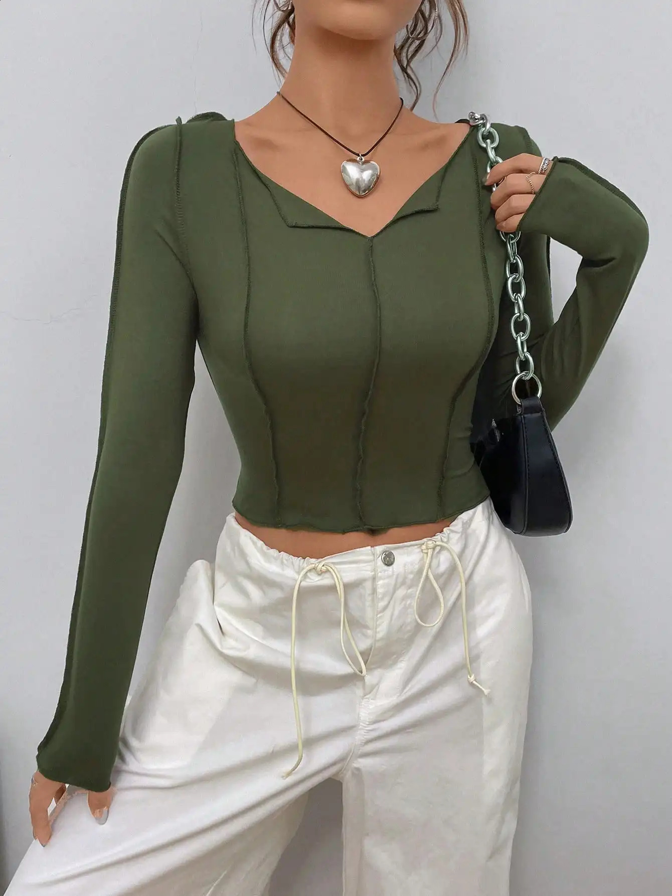 Spring and summer womens slim fit short n niche Vneck Tshirt long sleeved top 250411Z