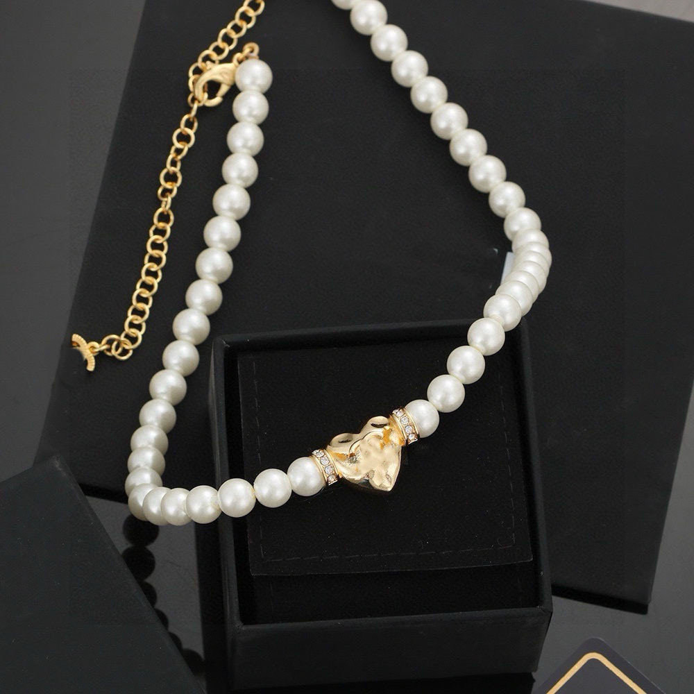 Woman Pendant Necklaces Latest gold Ccity chokers Necklace Luxury Designer Jewelry Women men Classics C pearl Sweater chain ghjkhj567