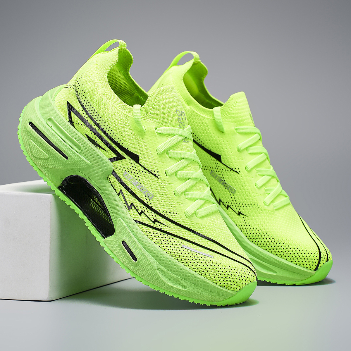 Free Shipping 2025 New Fashion Designer Sneakers Plus Size High elasticity shock absorption and anti-slip Marathon running shoes for Men and Women