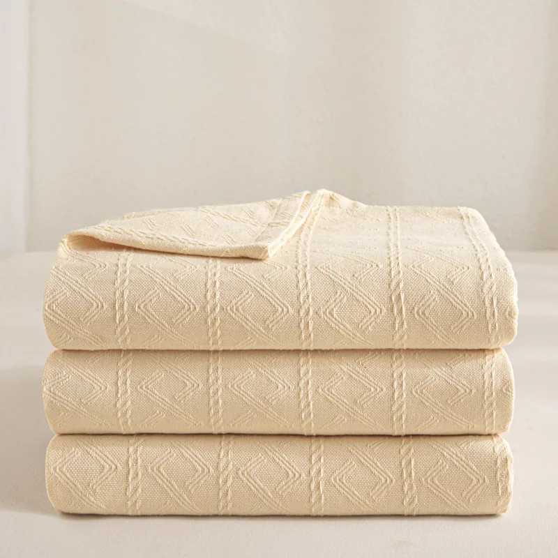 2025 new solid color simplicity cotton towel quilt pure cotton summer towel blanket nap air conditioner blanket C251111