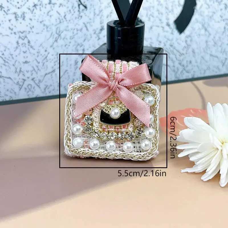 Luxury Korean Fashion Cloth Bow Brooches for Women Crystal Pearl Lapel Pins Luxulry Jewelry Badge Accessories for Backpacks Y251111