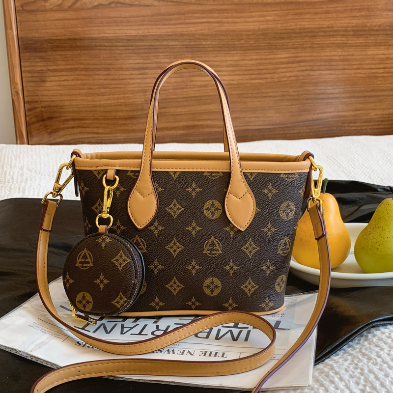 High-quality bucket bag, free home delivery, new designer women's stylish versatile trendy shoulder bag, luxury niche printed crossbody bag, clas