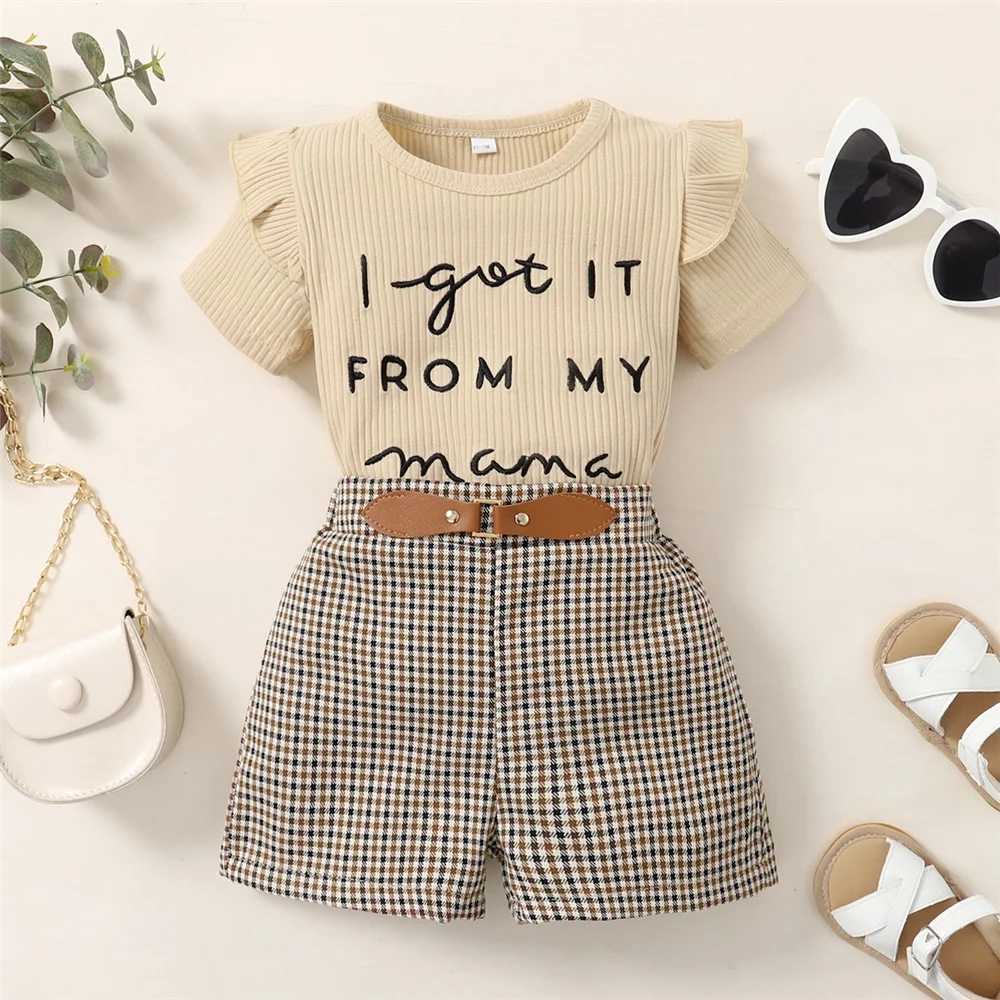 2PCS childrens girls clothing set with letter printing short sleeved top and checkered short sleeved summer childrens girls fashion set for 1-6 years 