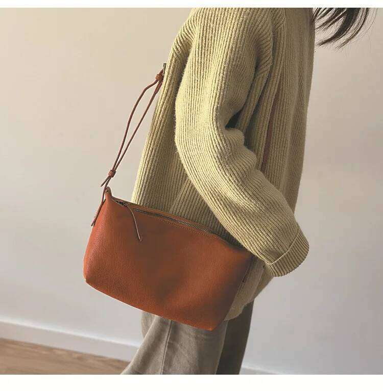 2025 Genuine Leather Versatile Small Top Layer Cowhide Crossbody Lightweight Dumpling Bag, Shoulder Bag