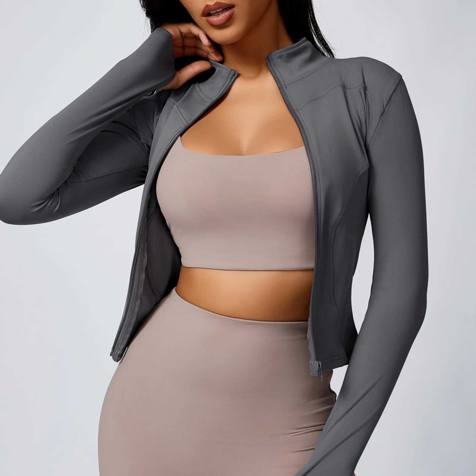 New Yoga Jacket Womens Short Exercise Training Jacket Solid Color Quick Drying Lightweight Zipper Fitness Exercise Slimming TopW250411