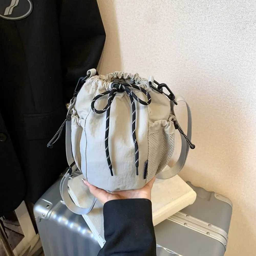 Korean Style Drawstring Bucket Bag Purse Handbag Nylon Shoulder Bag Mobile Phone Bag Solid Color Small Crossbody Bag OutdoorT251110