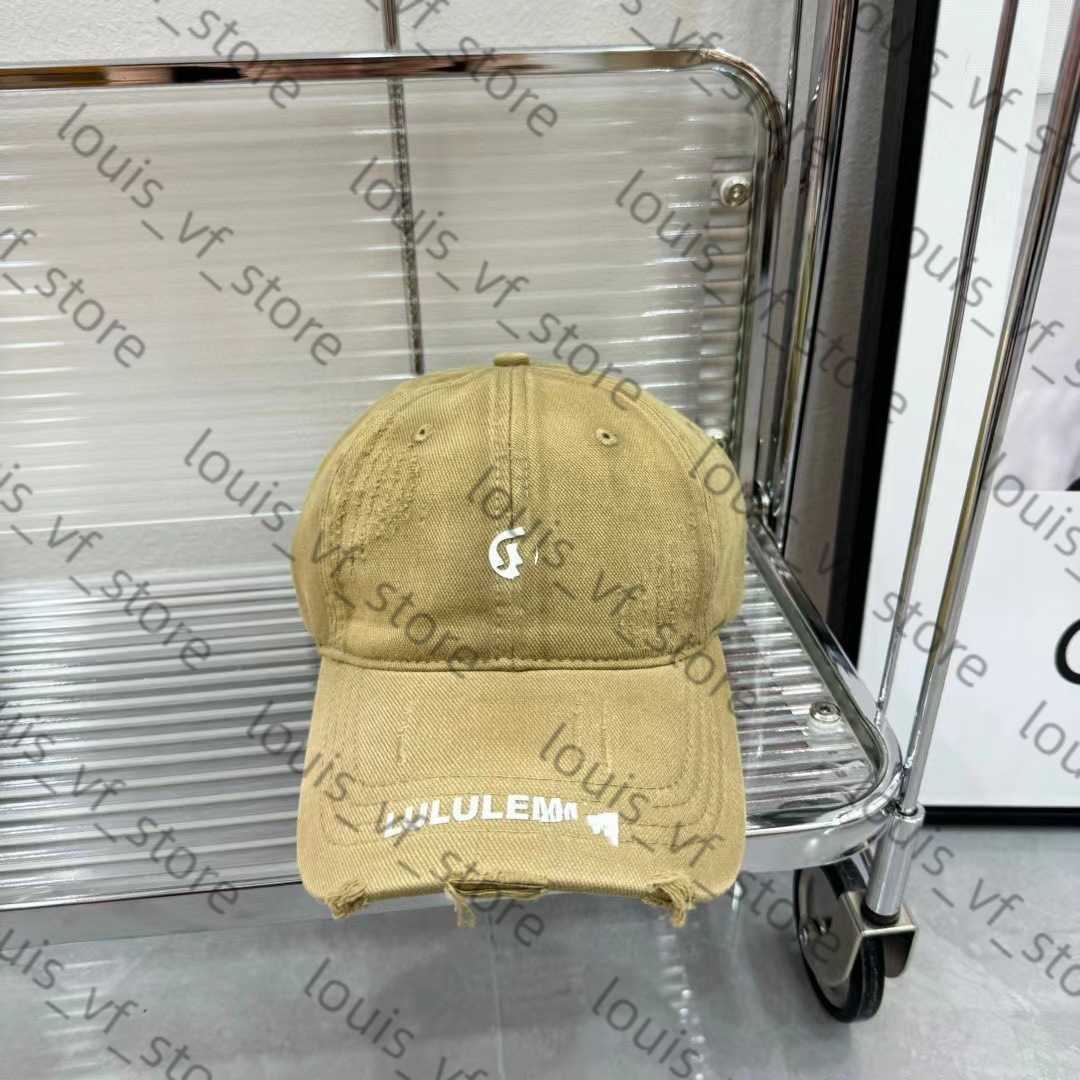 Hat for Women with Holes and Broken Old Baseball Men Street Shading Sun Protection Personalized Duckbill New H250411