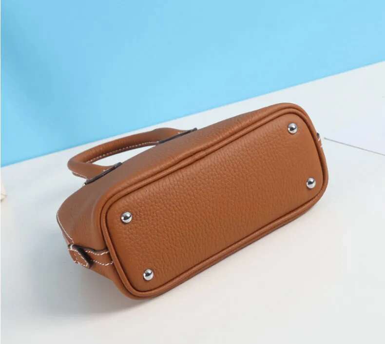 New Free Shipping Women Genuine Grain Shoulder Small Crossbody Multi Color Leather Shell Bag