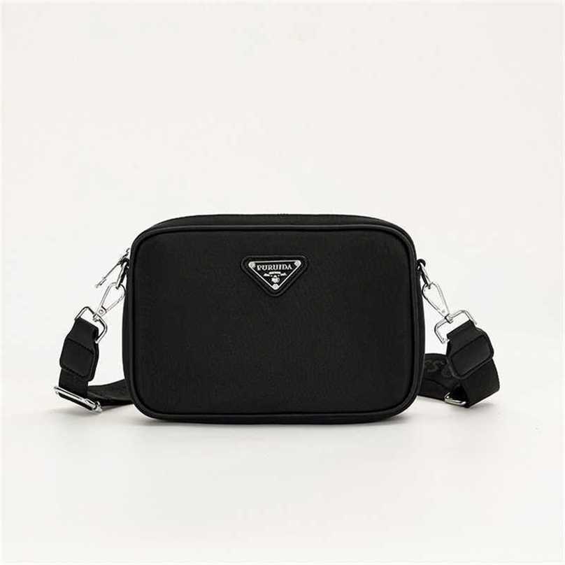 Classic Camera Casual Versatile Small Square Waterproof Nylon Single Cross Shoulder Womens Bag bigclothfgg22