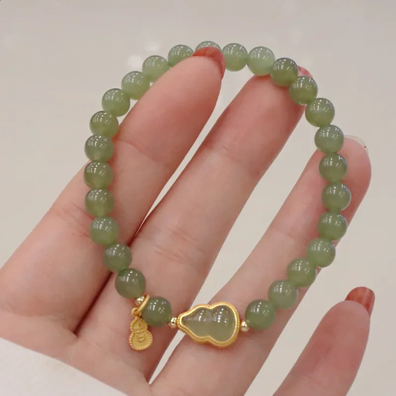 Classic natural Hetian jade green gourd bead bracelet for women fresh light and luxurious bracelet party jewelry gift 250407