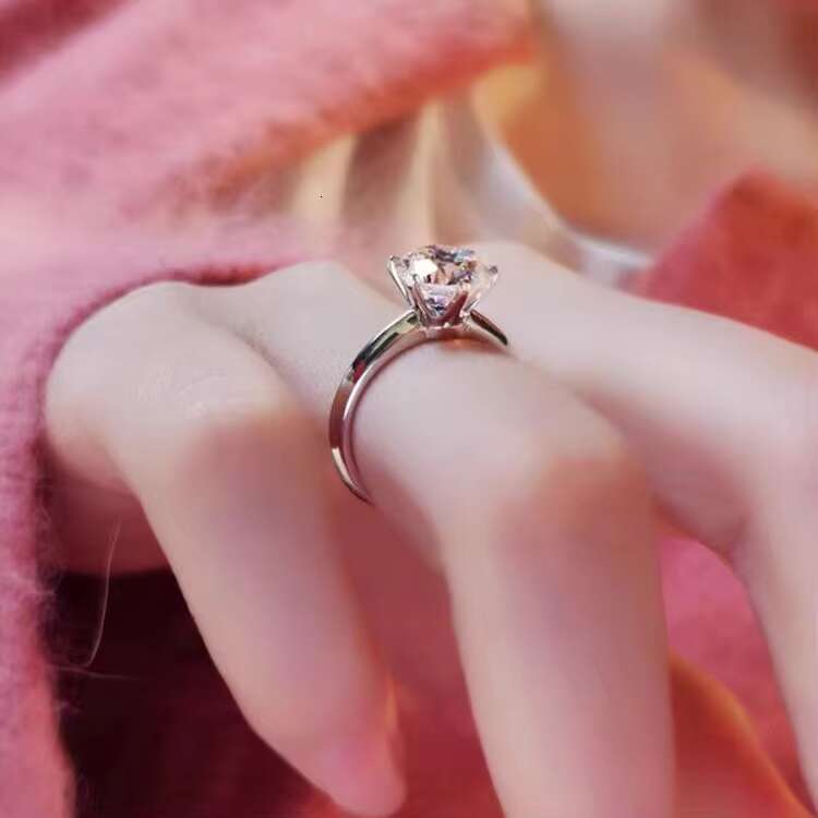 Wholesale Simple T Six-Claw Womens Moissanite Wedding Ring 50/1/2/3/5 Karat Cross-Border 925 Sterling Silver