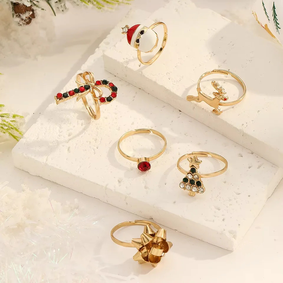 6 PCS Set Christmas Tree Santa Deer Ring For Women Crystal Stone Metal Candy Snowflake Girls Open Finger Gift Jewelry 251103