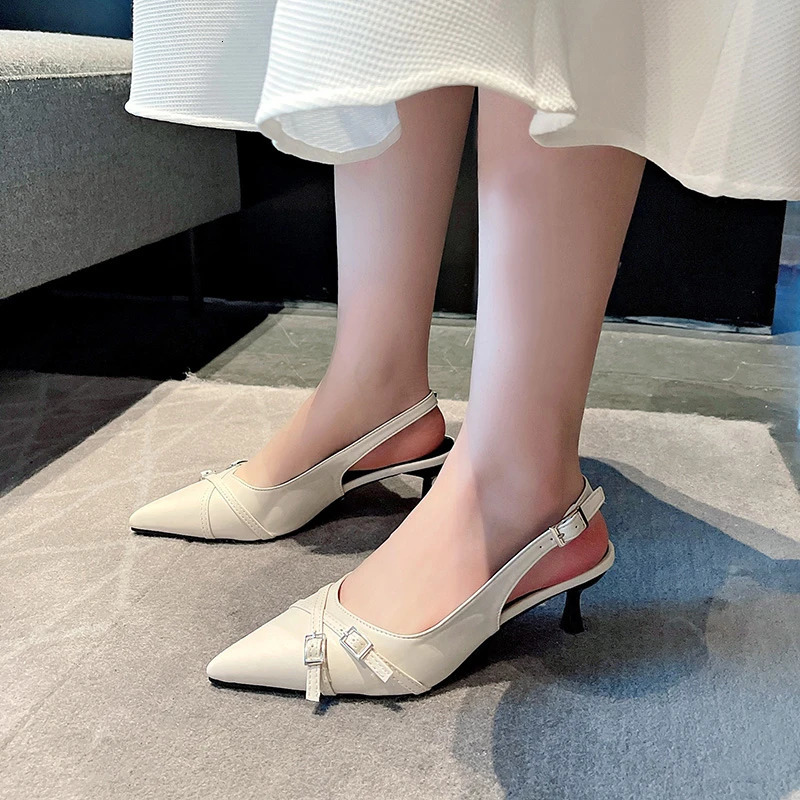 Womens Cross-knot Kitten Heels Womens Pointy Patent Leather Stiletto Slingbacks Beige White Temperament Party Sandals 251110