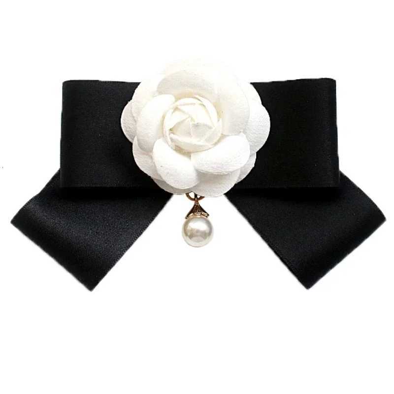 Luxury Camellia Bow Tie Brooch for Womens and Girl Suits White Shirt Collar Flower British Korean Fashion Handmade Ribbon Bowtie Pins Y251111