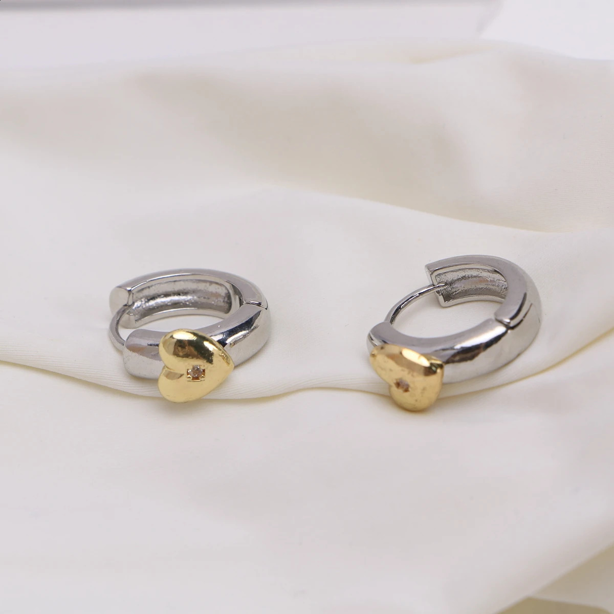 5 pairs womens gold and silver colored ring earrings fashionable and cute embrace earrings fashionable jewelry 250409