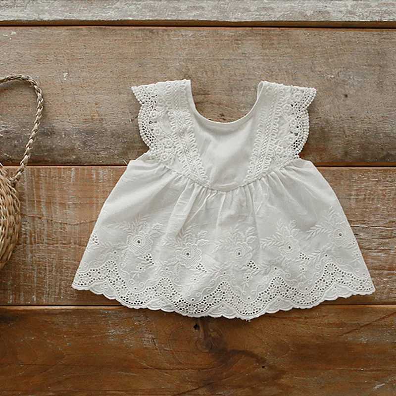 Childrens Girls Clothing 2024 Summer Preschool Baby Girls Sweet Lace Solid Color Doll Shirt Top and Ruffle Shorts SetXJ250410