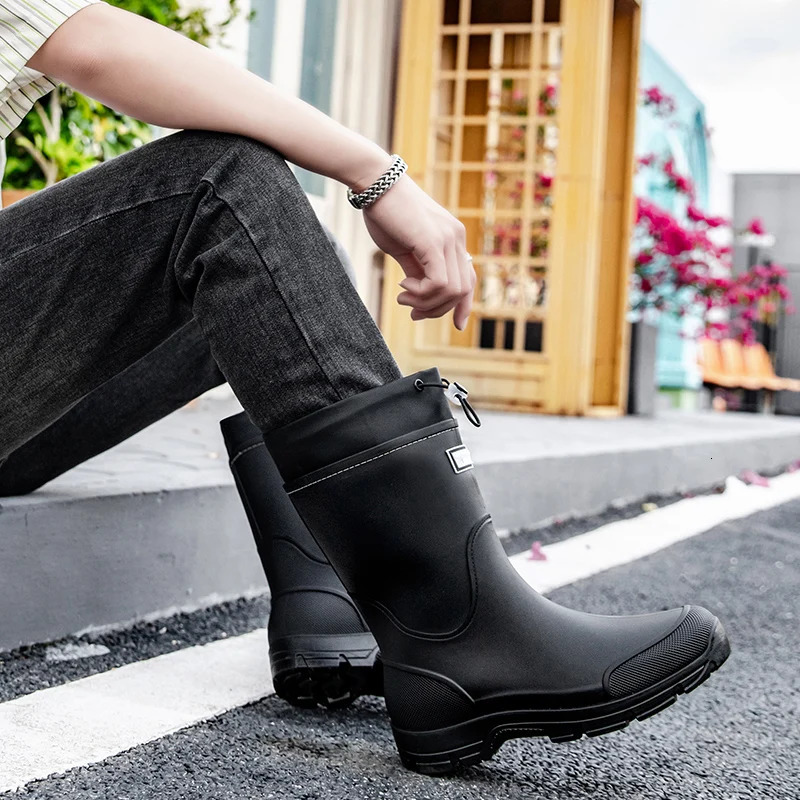 Mens Mid-calf Rain Boots 2025 Style Fashionable Mid-calf Outdoor Slip-resistant Water Shoes Lightweight and Waterproof R 251107
