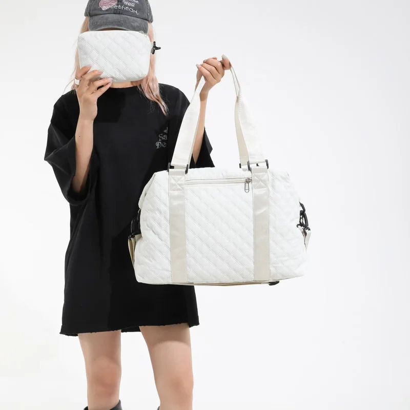 Short-Distance Travel Bag Large-Capacity Bag Womens Portable Travel Bag Lightweight Suitcase Additional Bag Fitness Bag Luggage Bag 251110