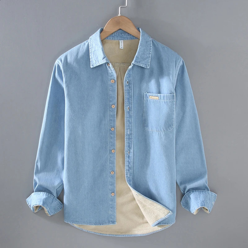 Denim long sleeved shirt mens solid color thick autumn and winter style warm young single chest jacket casual trend 250411e