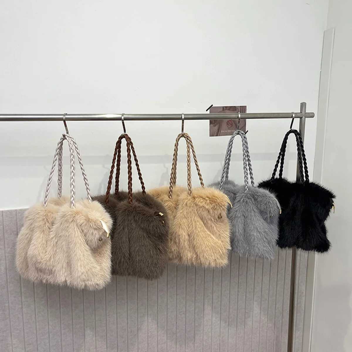 Women Fashion Plush Shoulder Bag Solid Color Woven Strap Large Capacity Soft Material Zipper Lightweight Daily Commute HandbagT251110