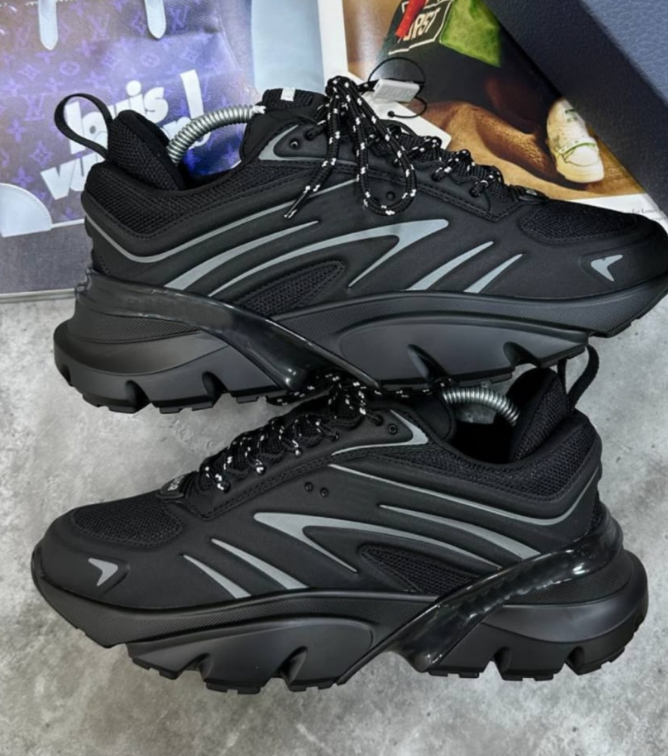 designer Shoes High Quality Fashion Low Sneakers for Men Women Breathable Comfortable Outdoor Lace-up Walking Sports Sneakers