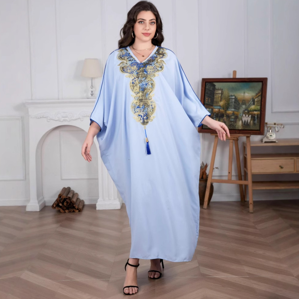 Indonesian women's V-neck tassel temperament Arabic robe embroidered dress