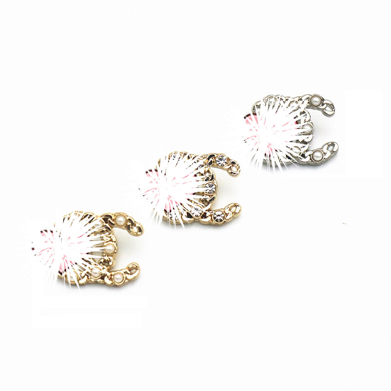 18mm golden Silver Luxury Desginer C brand Sewing Buttons for Clothing Coat Decorate DIY Crafts Supplies Classic B55