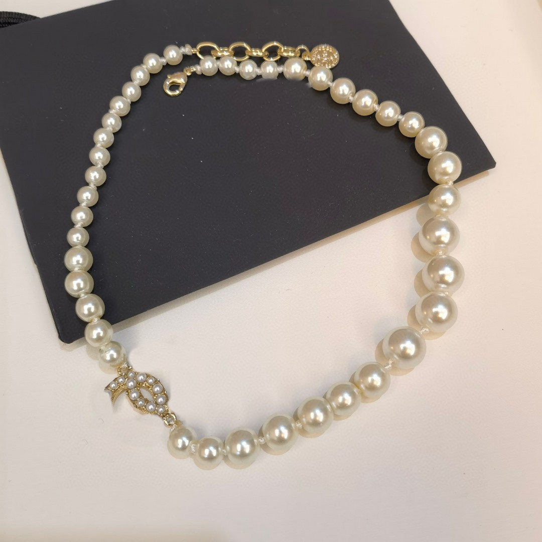Woman Pendant Necklaces Latest gold Ccity chokers Necklace Luxury Designer Jewelry Women men Classics C pearl Sweater chain hjk56