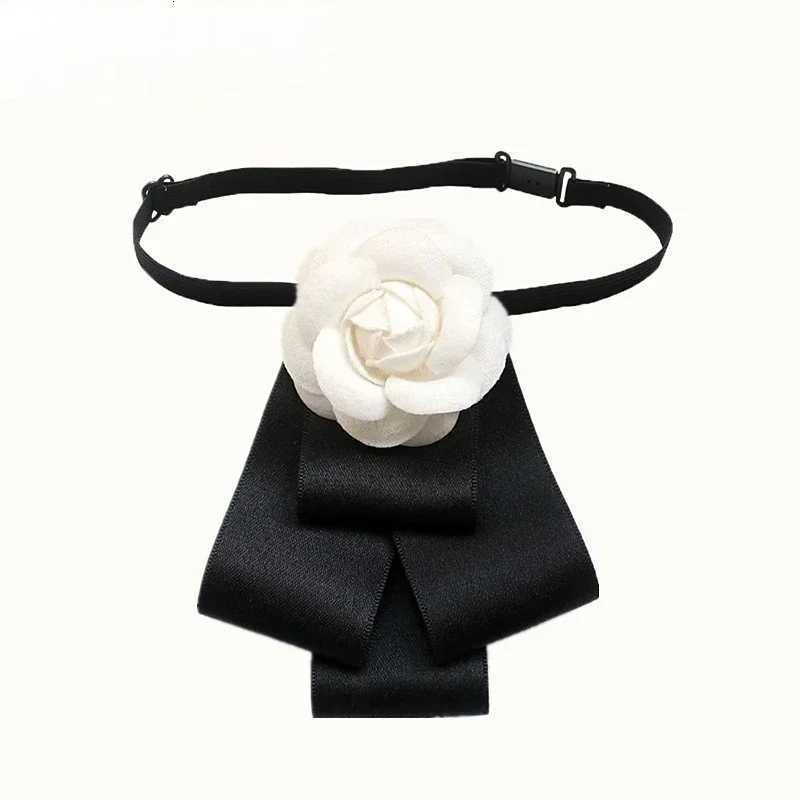 Luxury Camellia Bow Tie Brooch for Womens and Girl Suits White Shirt Collar Flower British Korean Fashion Handmade Ribbon Bowtie Pins Y251111