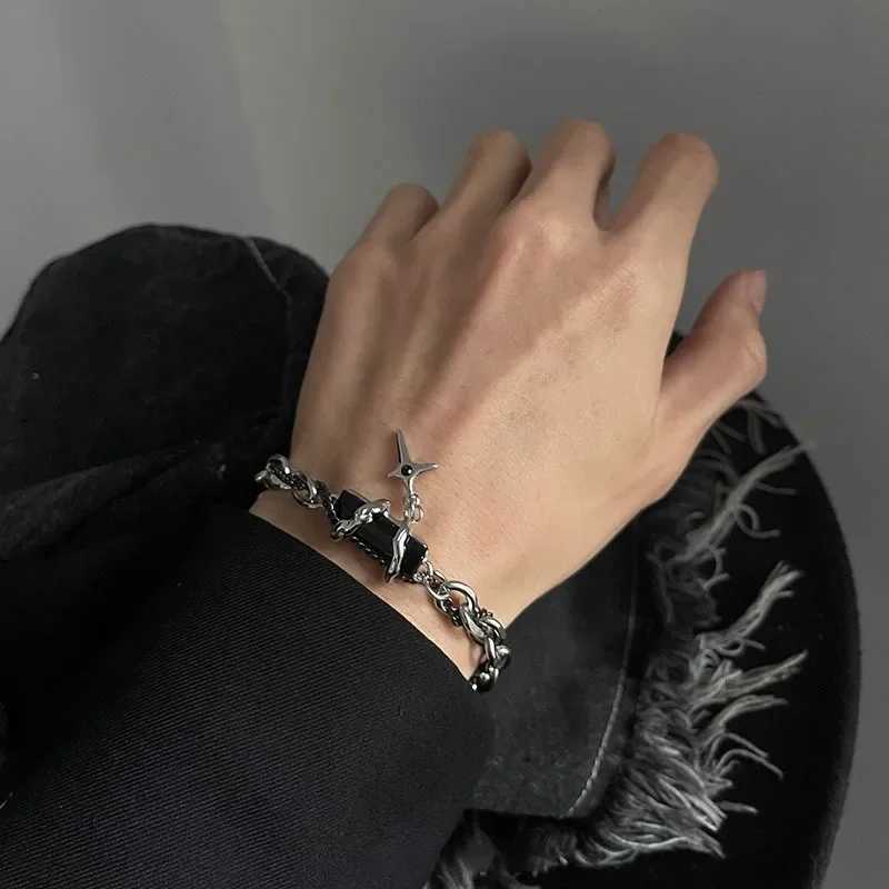 2024 Retro Black Zircon Star Bracelet for Women Men Gifts Trend Titanium Steel Chain Unisex Goth Jewelry New Couple AccessoriesC250410