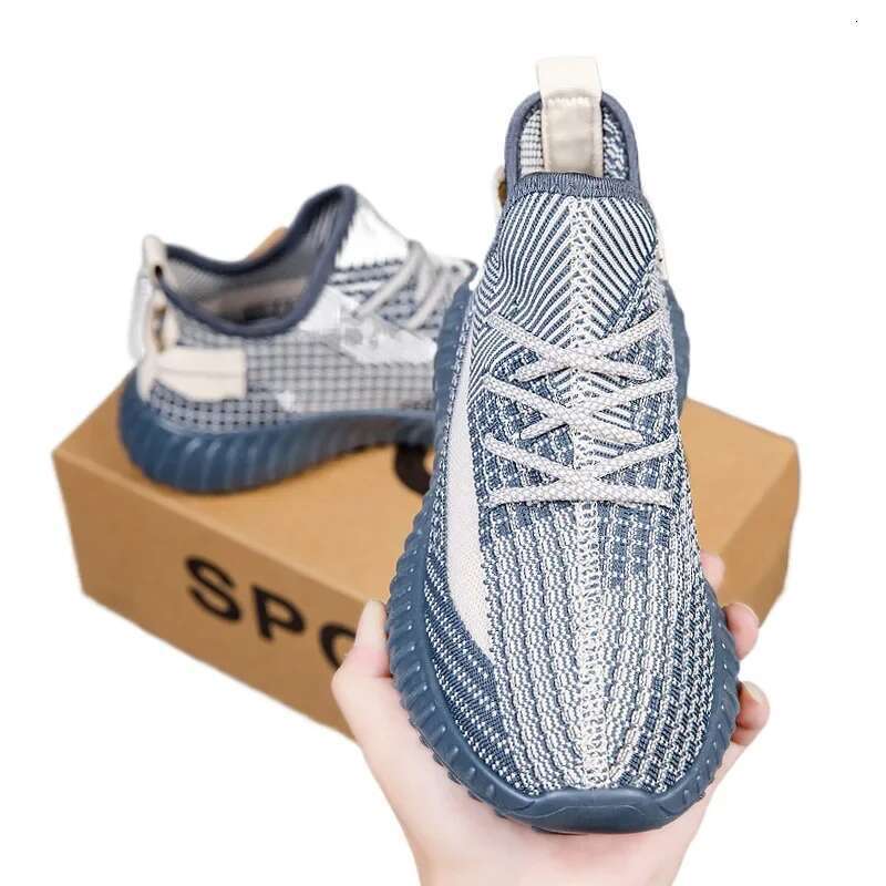 Breathable Summer Sports Casual hot Shoes Men's Mesh Slip-On Soft Sole Comfortable Trendy Black Footwear For Travel