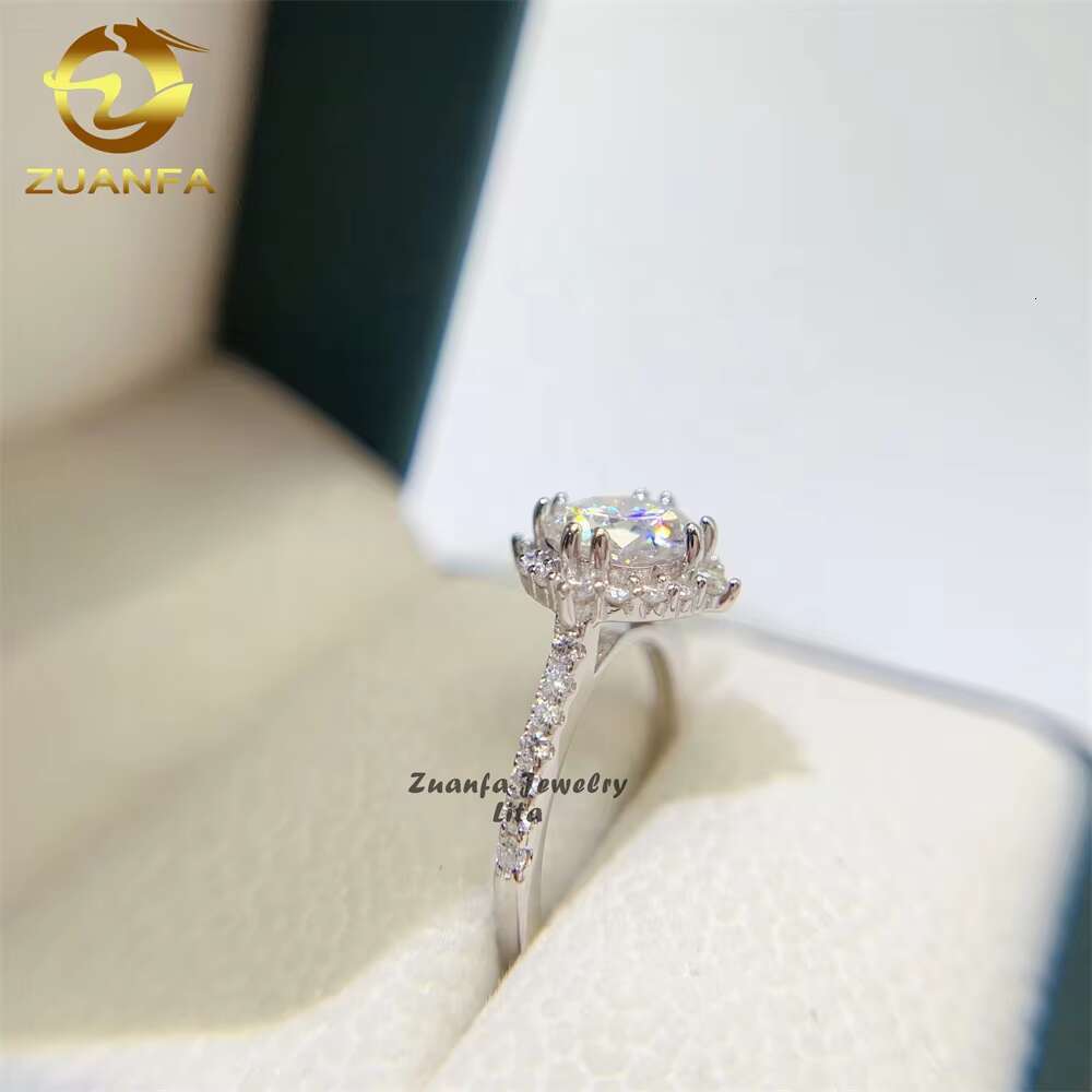Wholesale Luxury 925 Sterling Silver Round Brilliant Cut 8.0mm 2ct Moissanite Engagement Ring