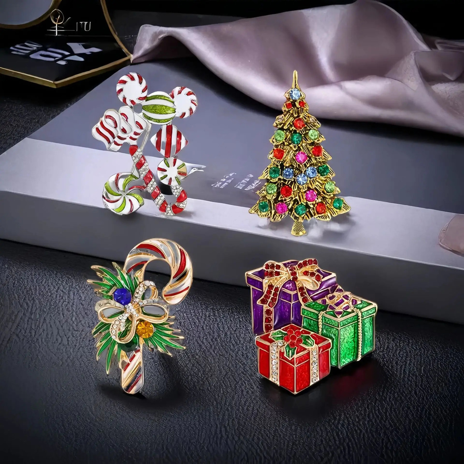 Christmas Colorful Enamel Brooches for Women Unisex Xmas Tree Gift Box Candy Rod Crutch Brooch Pins Party Jewelry 251103