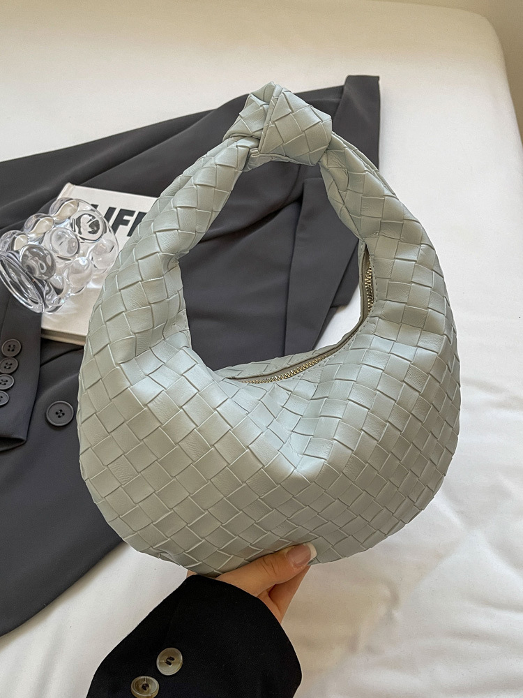 Luxury Brand Designer Lazy Handheld Dumpling For Women New Niche Design Handbag Textured Crossbody Korean Style Bag XJ260206