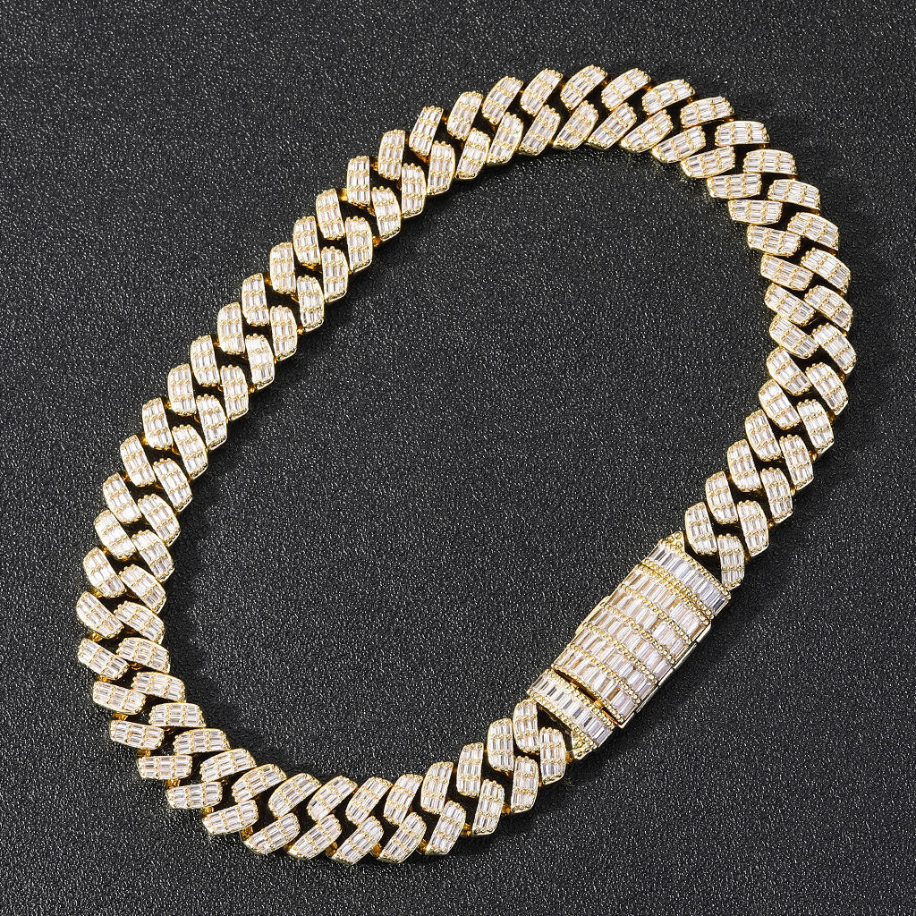 Customizable Men's White Gold Plated Cuban Chain Necklace Featuring Moissanite Crystals