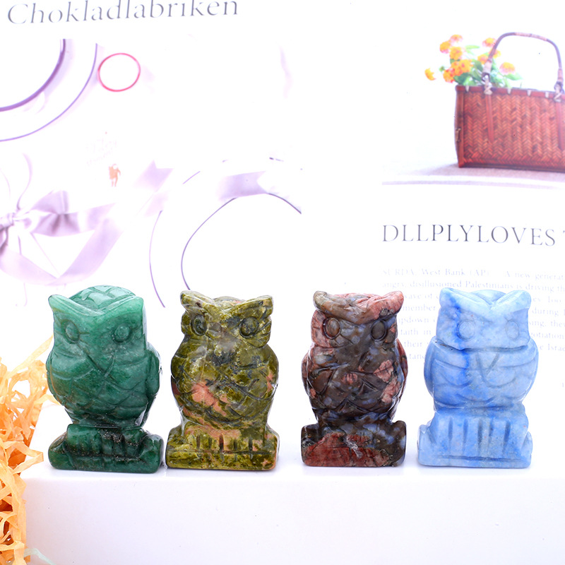 2-inch crystal semi-precious stone small animal figurine, craft small gift, jade owl carving piece